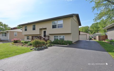 Photo of 5007 Prairie Avenue, McHenry, IL 60050 (MLS # 12643436)