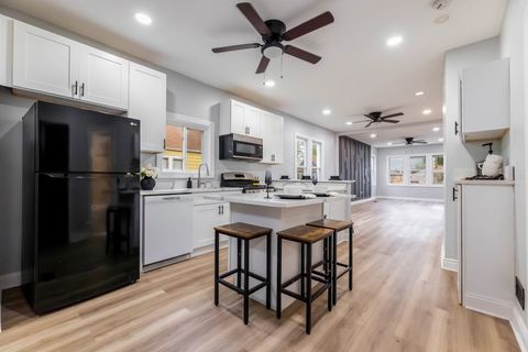 Tiny photo for 2048 W 70th Place, Chicago, IL 60636 (MLS # 12655306)