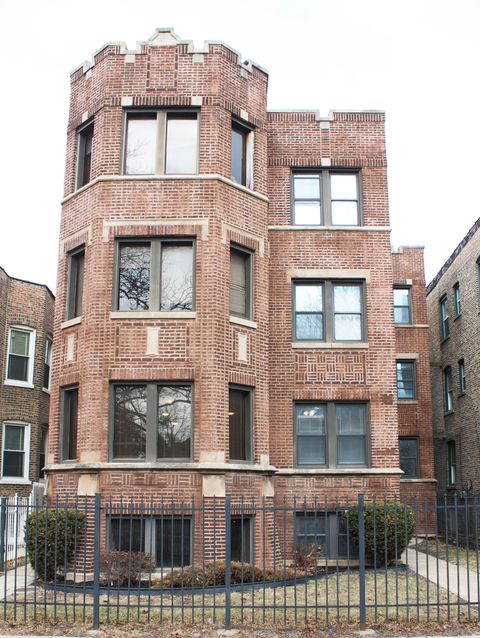 6 W 111th Place Chicago IL 60628