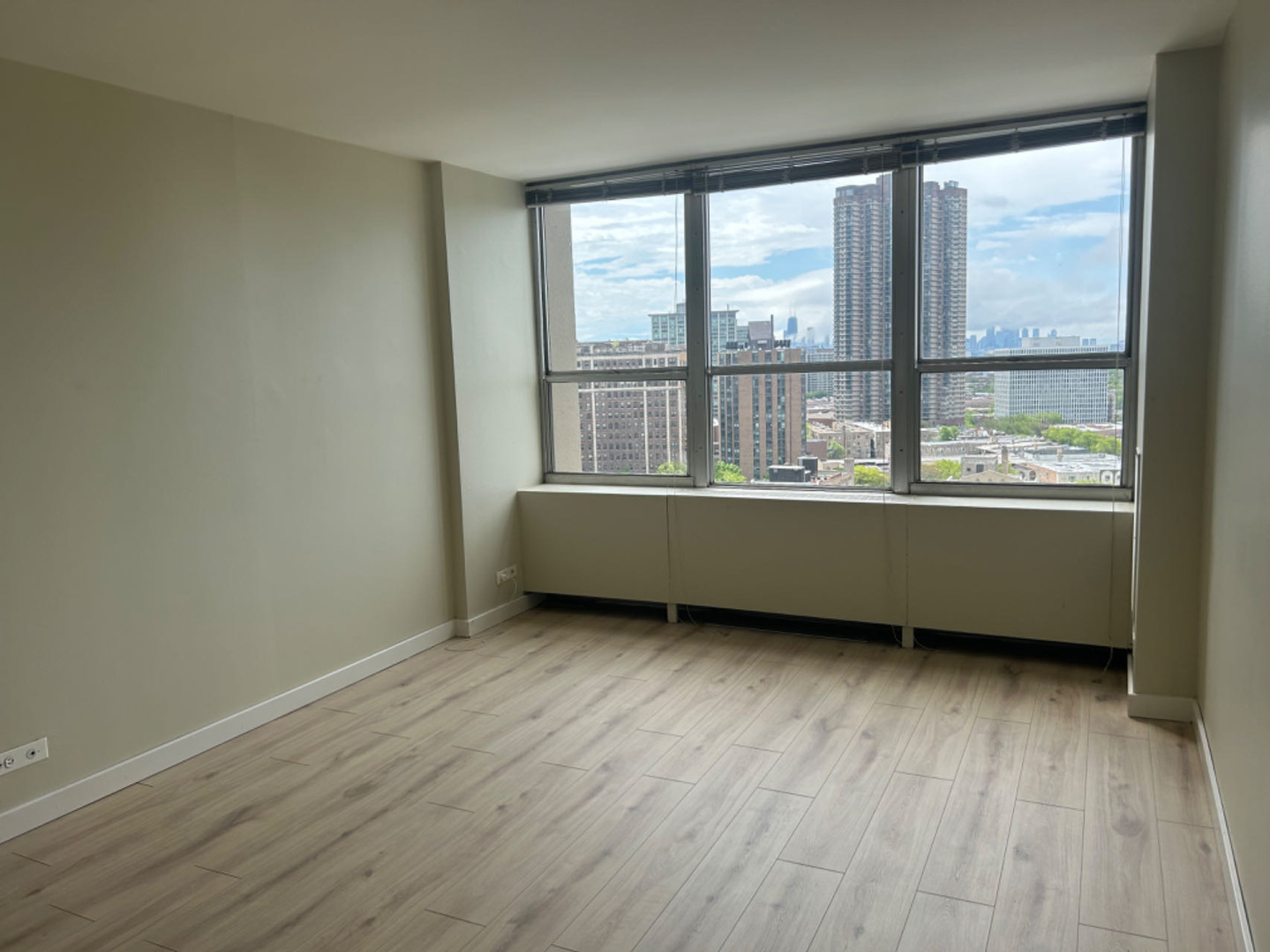 655 W Irving Park Road 1713