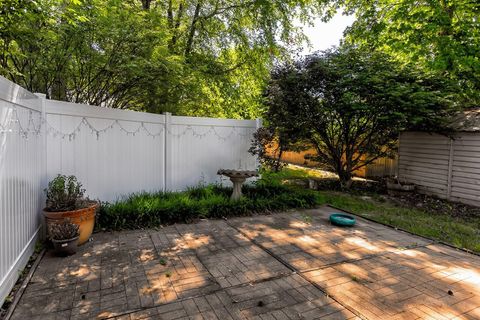 Tiny photo for 505 California St Street, Carterville, IL 62918 (MLS # 100000258)