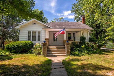 Tiny photo for 505 California St Street, Carterville, IL 62918 (MLS # 100000258)