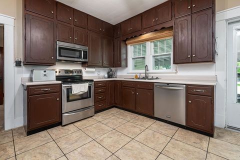 Tiny photo for 505 California St Street, Carterville, IL 62918 (MLS # 100000258)