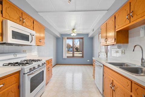 Tiny photo for 10278 Southwest Highway #1A, Chicago Ridge, IL 60415 (MLS # 12577266)