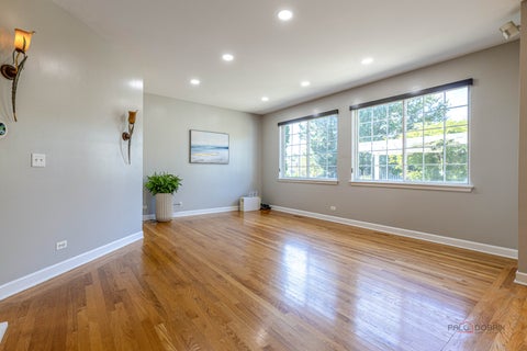 Tiny photo for 416 Ptarmigan Place, Lindenhurst, IL 60046 (MLS # 12797829)