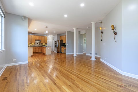 Tiny photo for 416 Ptarmigan Place, Lindenhurst, IL 60046 (MLS # 12797829)