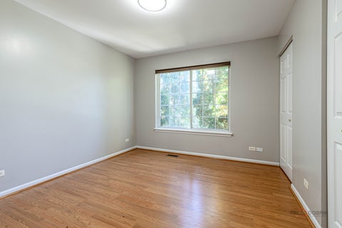 Tiny photo for 416 Ptarmigan Place, Lindenhurst, IL 60046 (MLS # 12797829)
