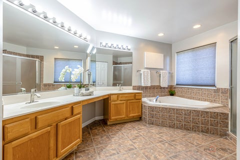 Tiny photo for 416 Ptarmigan Place, Lindenhurst, IL 60046 (MLS # 12797829)