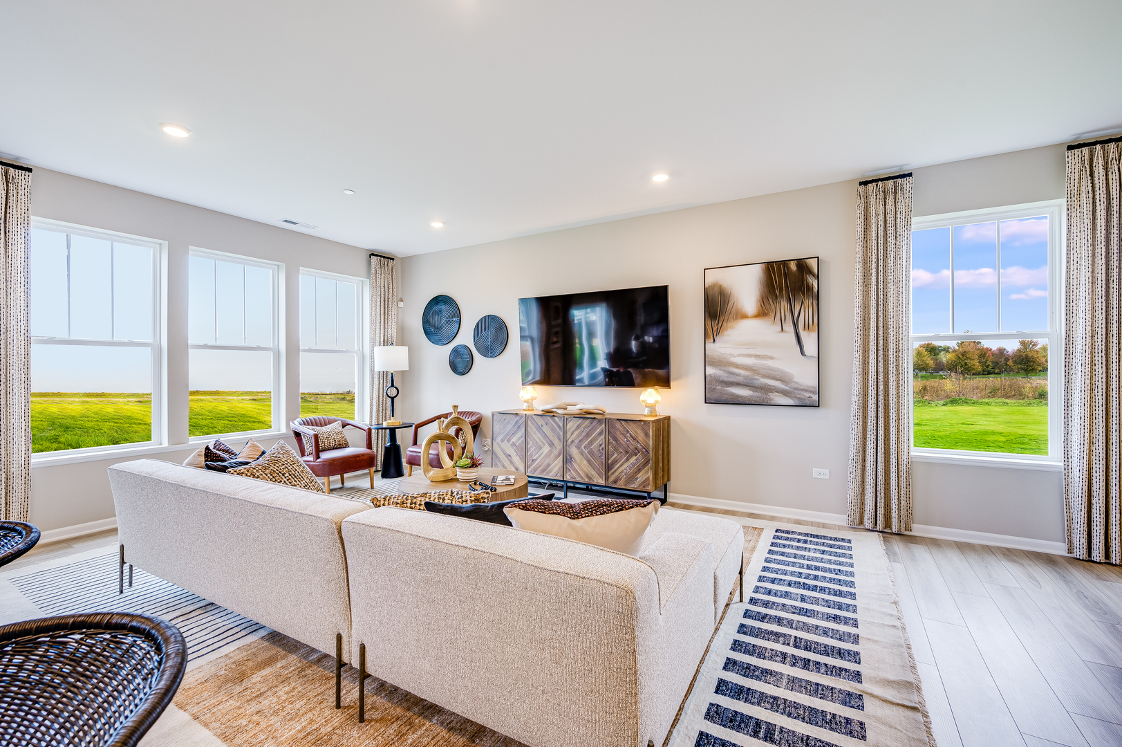 4104 Meadowridge Road