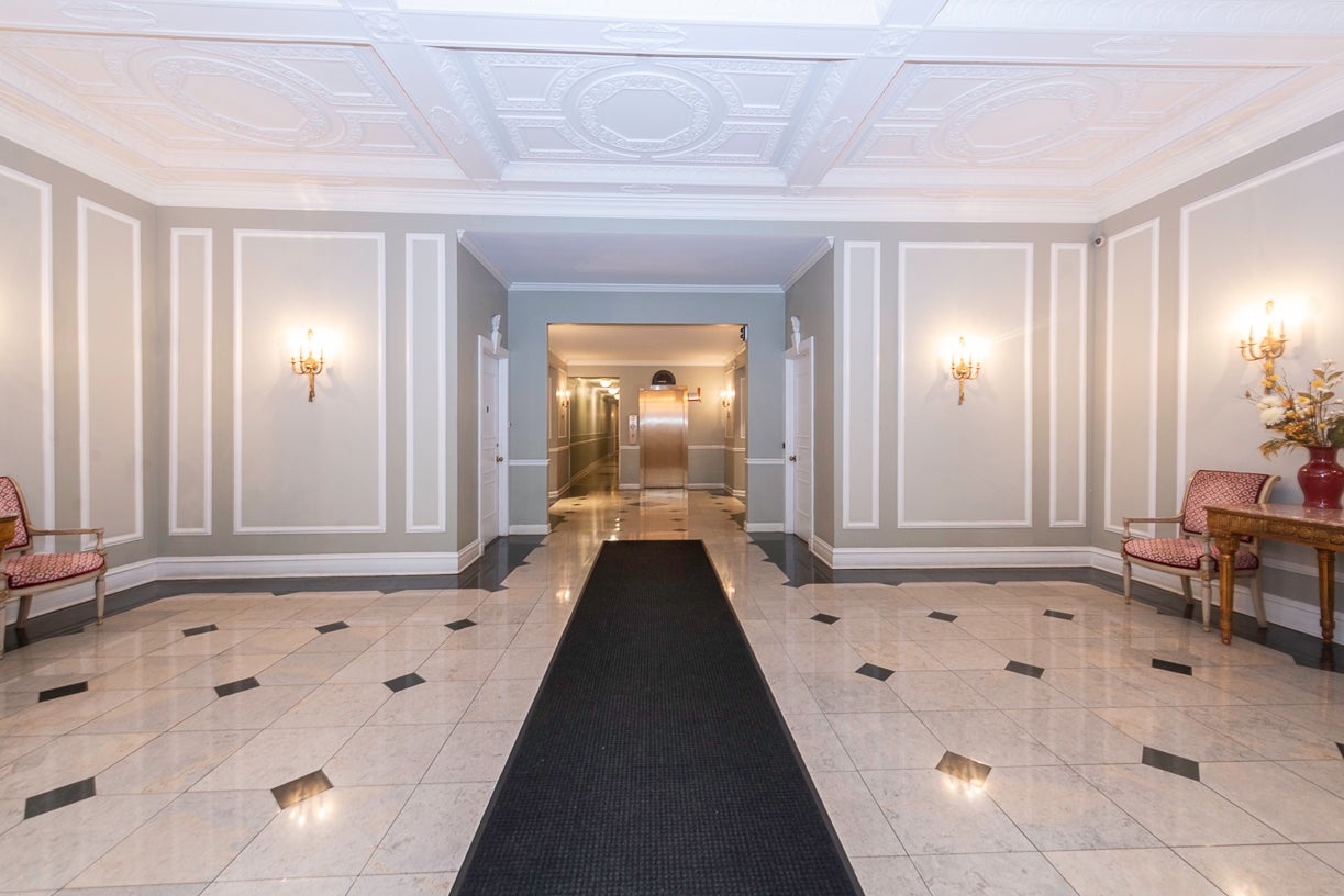 415 W Aldine Avenue 4C