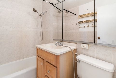 Tiny photo for 400 E RANDOLPH Street #1604, Chicago, IL 60601 (MLS # 12481207)