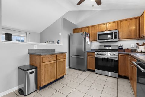 Tiny photo for 853 Wynstone Way, Rockton, IL 61072 (MLS # 12491277)