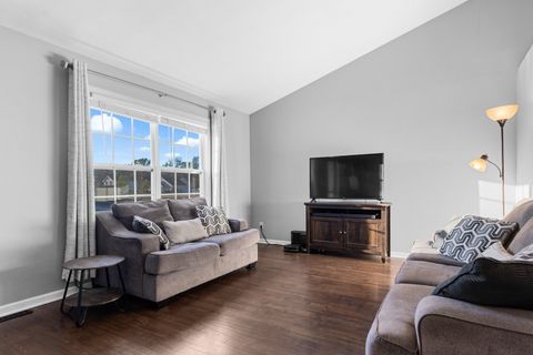 Tiny photo for 853 Wynstone Way, Rockton, IL 61072 (MLS # 12491277)
