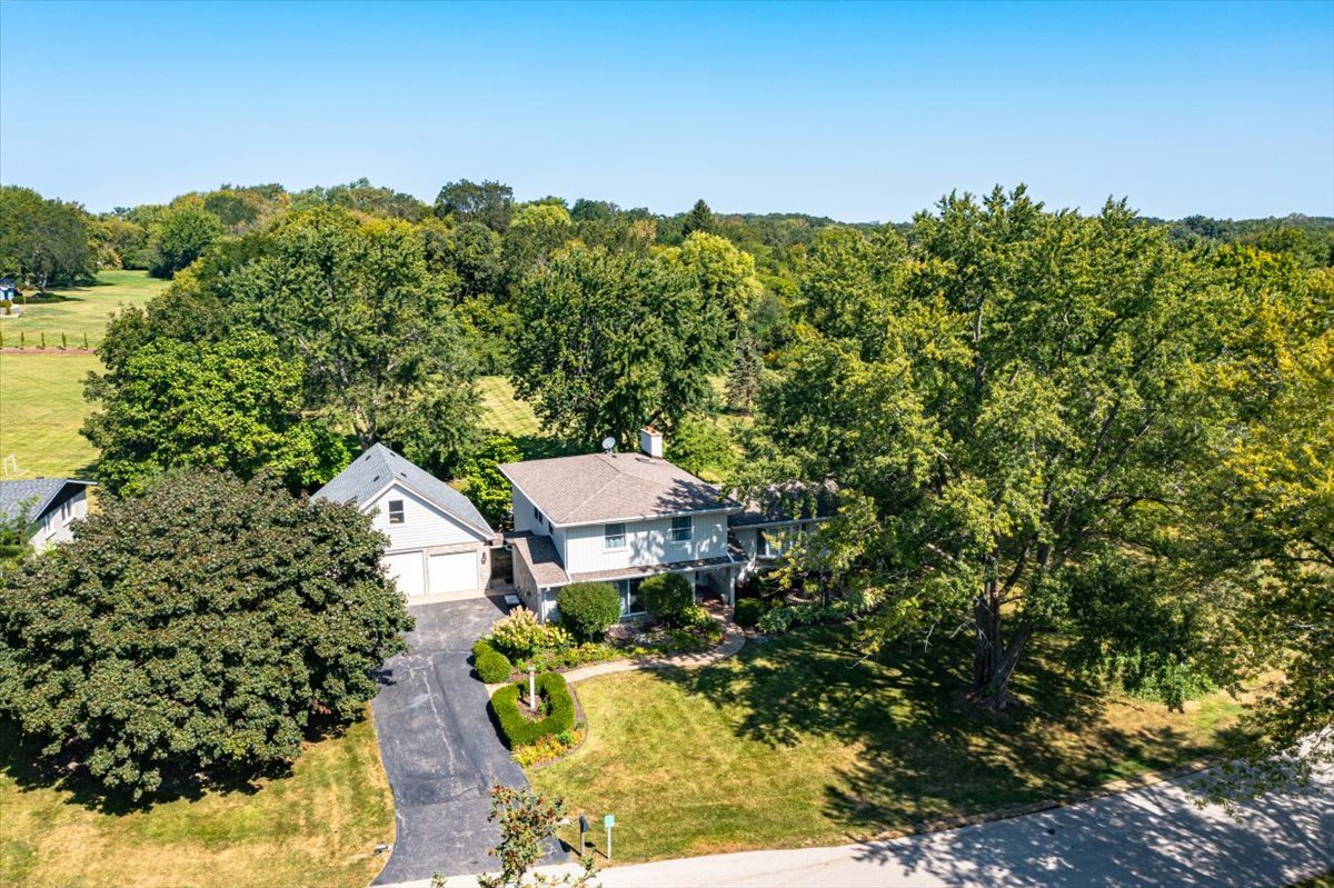 25482 W Lake Shore Drive