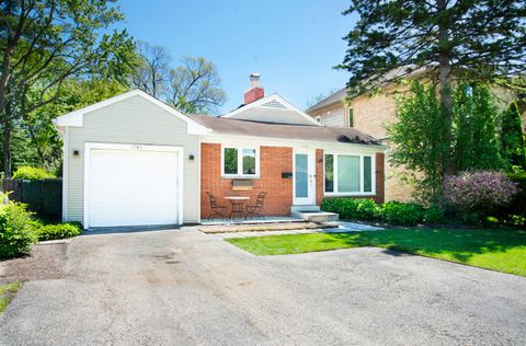 1703 Beverly Place Highland Park IL 60035