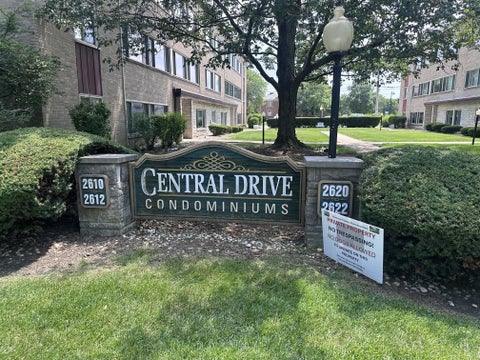 Photo of 2612 Central Drive #1N, Flossmoor, IL 60422 (MLS # 12703524)