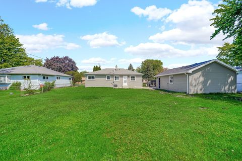 Tiny photo for 6409 W 85th Place, Burbank, IL 60459 (MLS # 12638749)