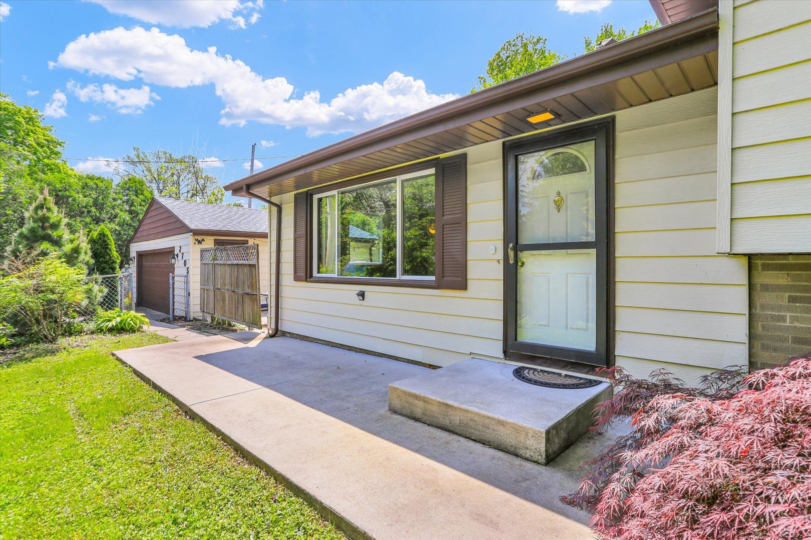 2705 E Main Street