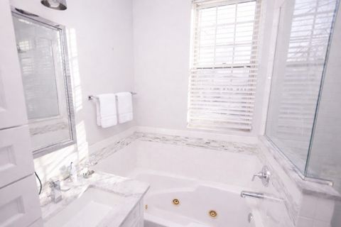 Tiny photo for 4452 S University Avenue #1S, Chicago, IL 60653 (MLS # 12561691)