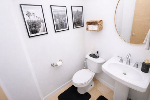 Tiny photo for 4452 S University Avenue #1S, Chicago, IL 60653 (MLS # 12561691)