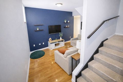 Tiny photo for 4452 S University Avenue #1S, Chicago, IL 60653 (MLS # 12561691)