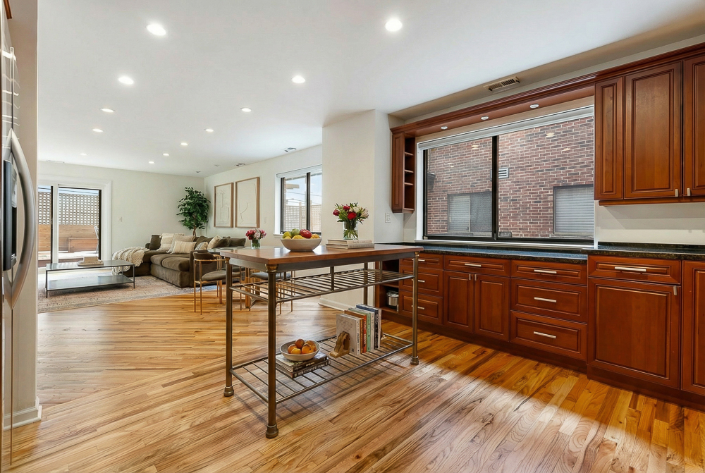 1651 N Dayton Street 203