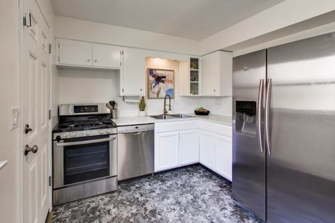 Tiny photo for 1812 Oakton Street, Evanston, IL 60202 (MLS # 12592752)