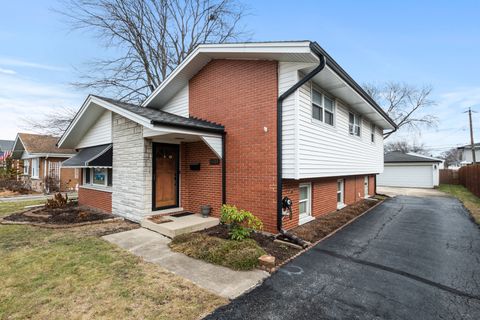 A home in Oak Lawn