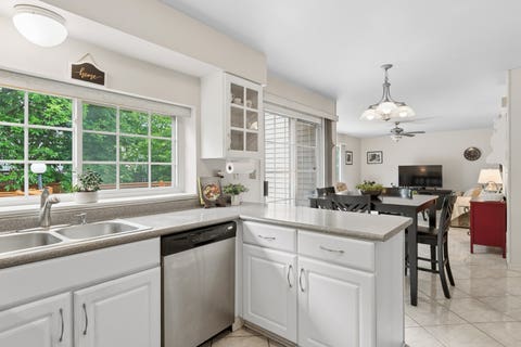 Tiny photo for 1289 Narragansett Drive, Carol Stream, IL 60188 (MLS # 12668734)