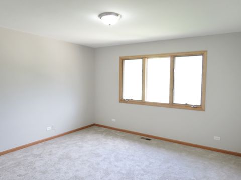 Tiny photo for 358 Mayo Lane, Bloomingdale, IL 60108 (MLS # 12473335)