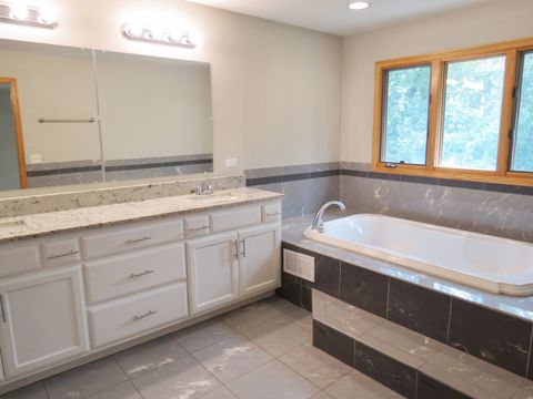 Tiny photo for 358 Mayo Lane, Bloomingdale, IL 60108 (MLS # 12473335)