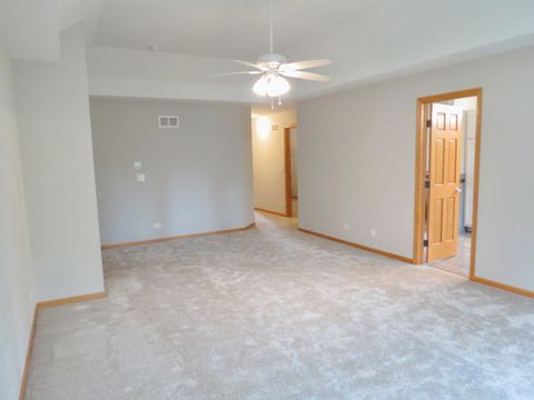 Tiny photo for 358 Mayo Lane, Bloomingdale, IL 60108 (MLS # 12473335)