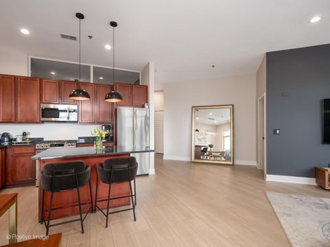 Tiny photo for 2915 N Clybourn Avenue #410, Chicago, IL 60618 (MLS # 12585830)