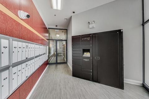 Tiny photo for 2915 N Clybourn Avenue #410, Chicago, IL 60618 (MLS # 12585830)