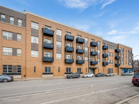 2915 N Clybourn Avenue 410 Chicago IL 60618