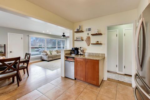 Tiny photo for 5310 Davis Street, Skokie, IL 60077 (MLS # 12602195)