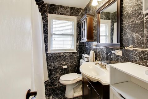 Tiny photo for 5310 Davis Street, Skokie, IL 60077 (MLS # 12602195)