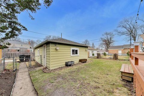 Tiny photo for 5310 Davis Street, Skokie, IL 60077 (MLS # 12602195)