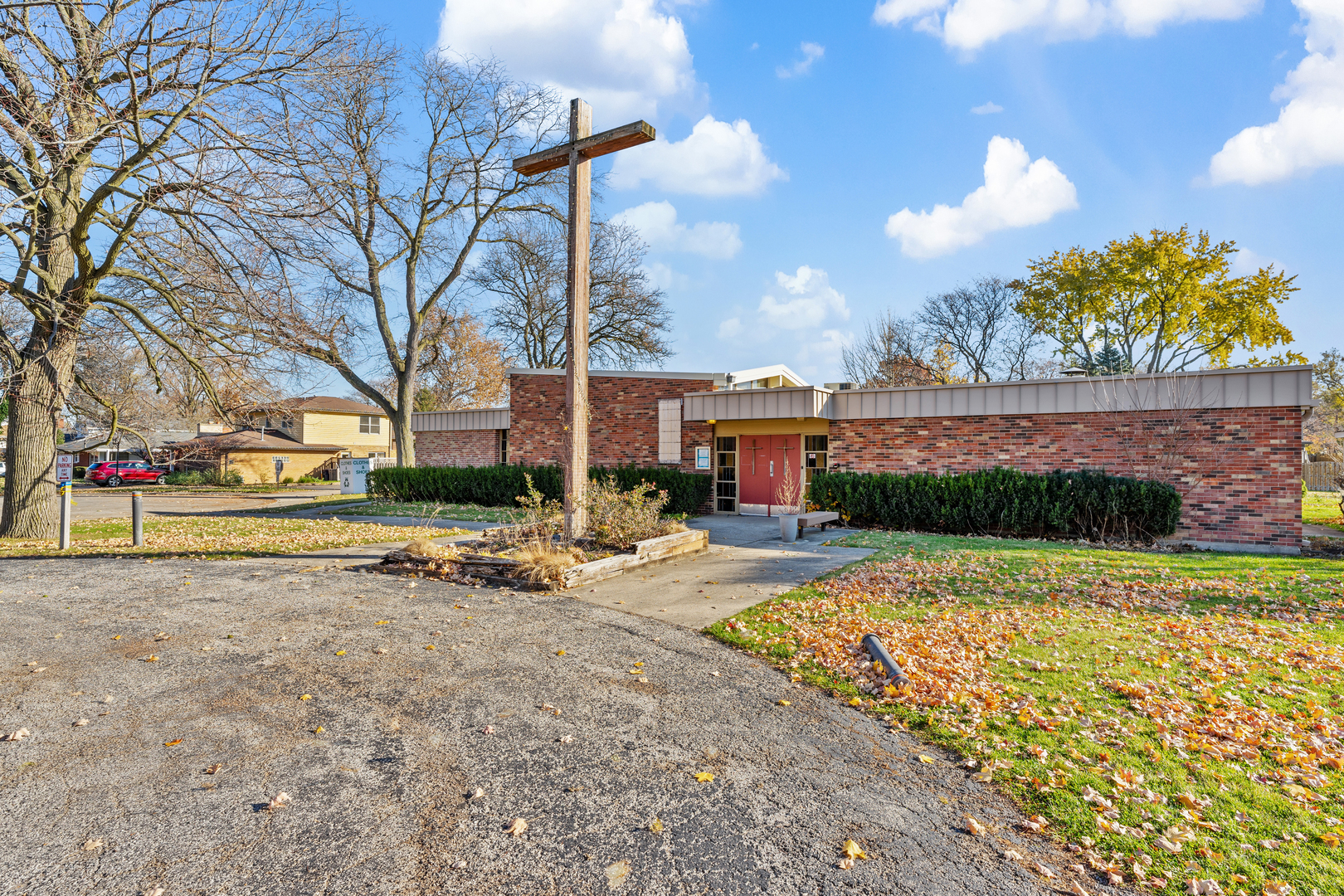 5129 Wolf Road
