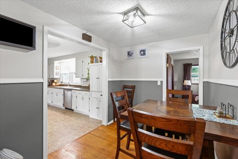 Tiny photo for 618 S Lott Boulevard, Gibson City, IL 60936 (MLS # 12437169)