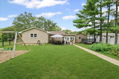Tiny photo for 618 S Lott Boulevard, Gibson City, IL 60936 (MLS # 12437169)