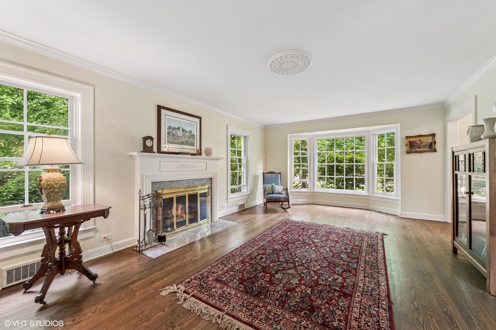 800 Longwood Drive