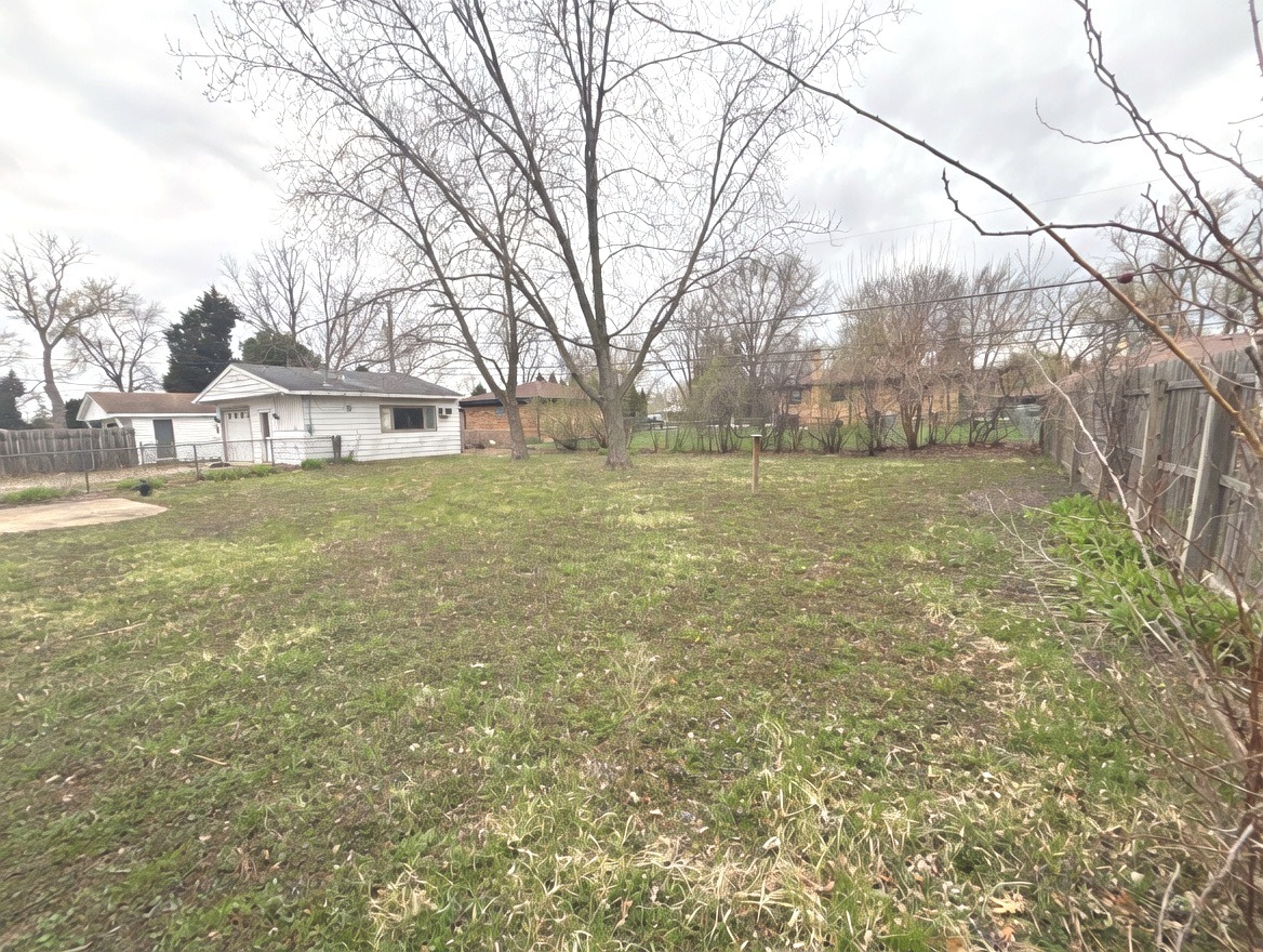 17W452 BUTTERFIELD Road