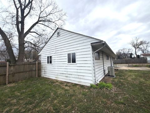 Tiny photo for 17W452 BUTTERFIELD Road, Villa Park, IL 60181 (MLS # 12618071)