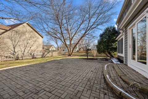 Tiny photo for 225 N Canterbury Road, Aurora, IL 60506 (MLS # 12593692)