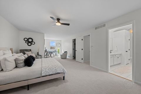 Tiny photo for 225 N Canterbury Road, Aurora, IL 60506 (MLS # 12593692)