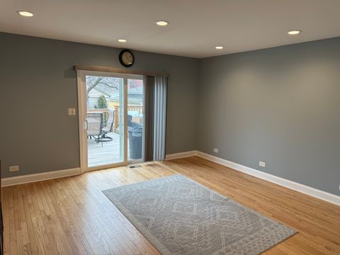 Tiny photo for 5049 N OAK PARK Avenue, Chicago, IL 60656 (MLS # 12597333)