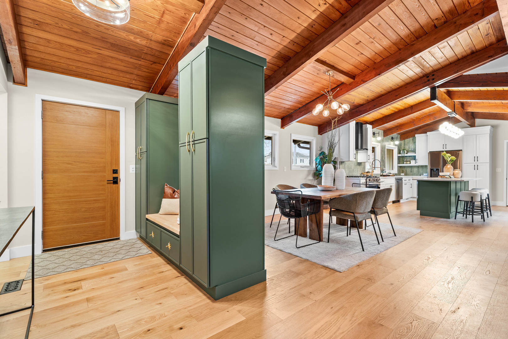 461 W Grantley Avenue