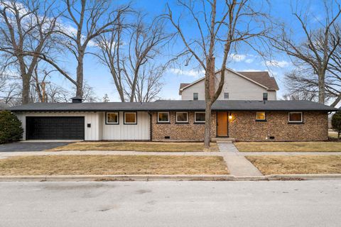 461 W Grantley Avenue Elmhurst IL 60126