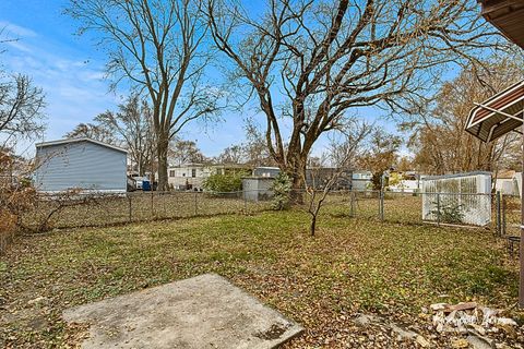 Tiny photo for 1425 N. Arthur Burch N Arthur Burch Dr Drive, Bourbonnais, IL 60914 (MLS # 12522846)